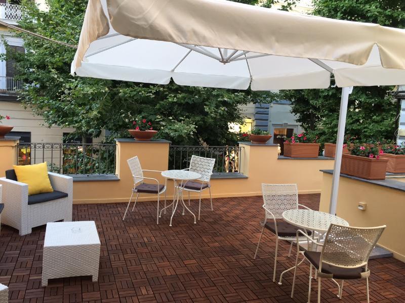 Hotiday Room Collection - Napoli Residenza Scarlatti Exterior foto
